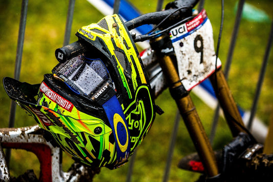 Troy Lee Designs UCI World Cup #1 : Wallace finishes 2nd place!